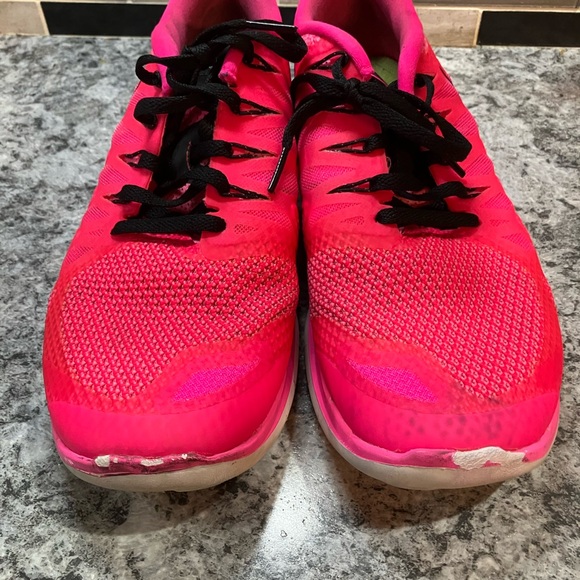 Nike Free 5.0 Black Polarized Pink Running Shoes 642199-603 Women's Size 9.5 - Picture 2 of 6